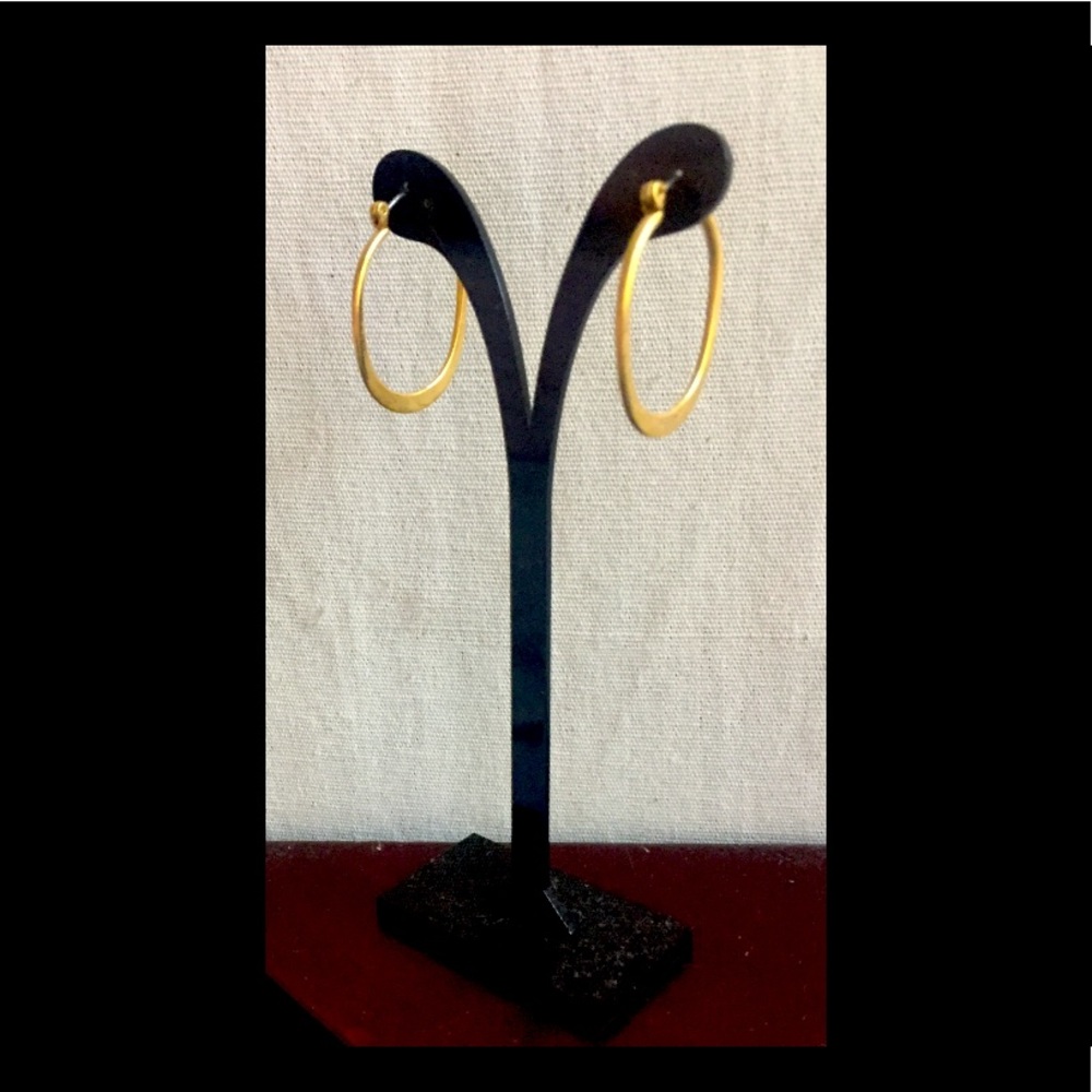 Gold Hoop Earrings - Classic!